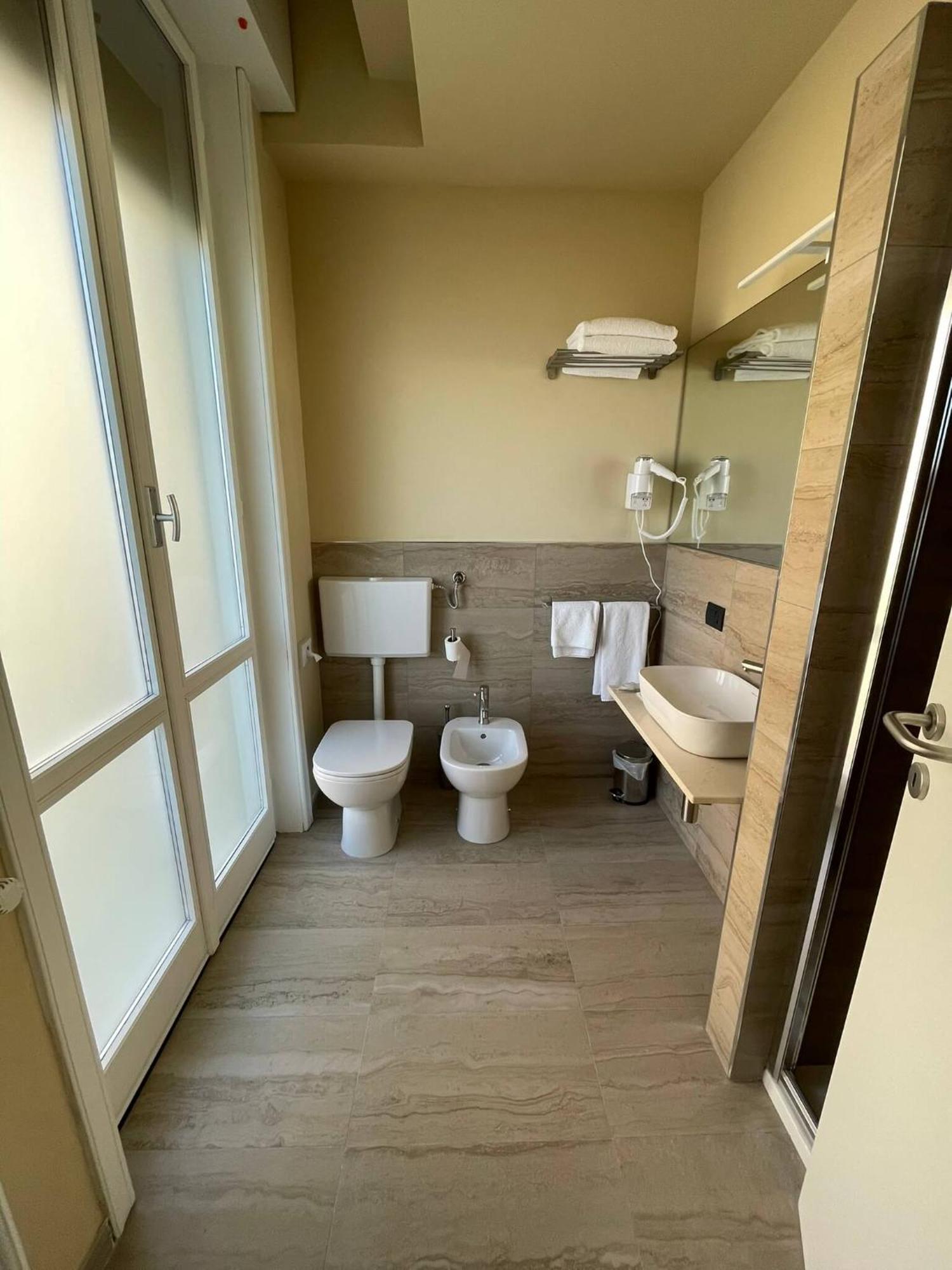 Guest house La Galleria *