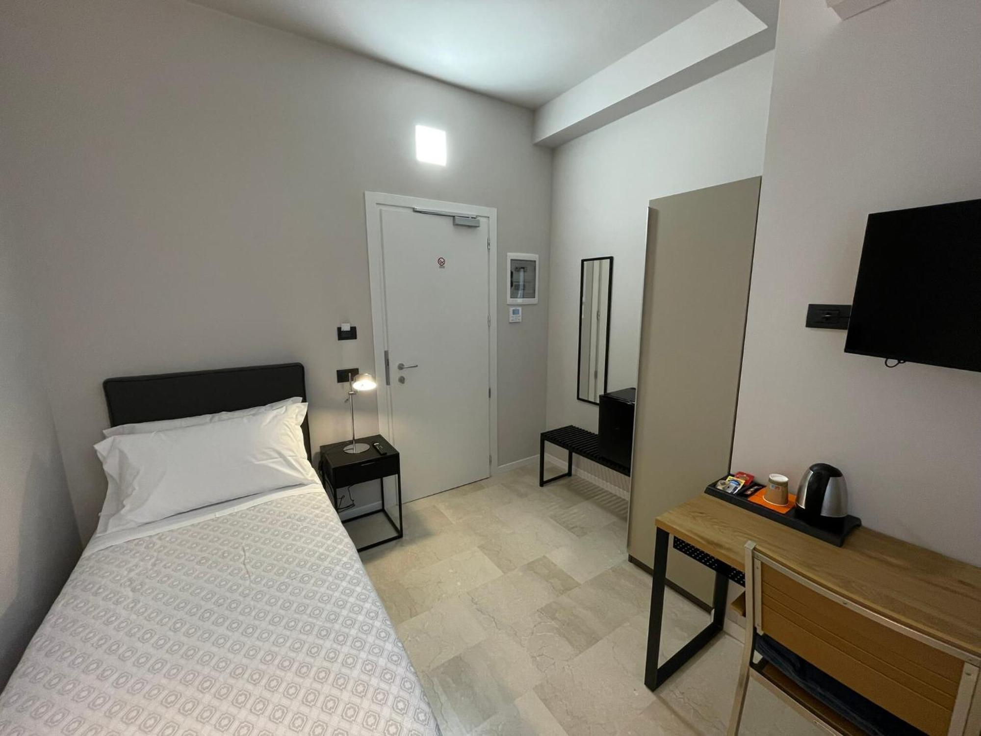 La Galleria Guest house
