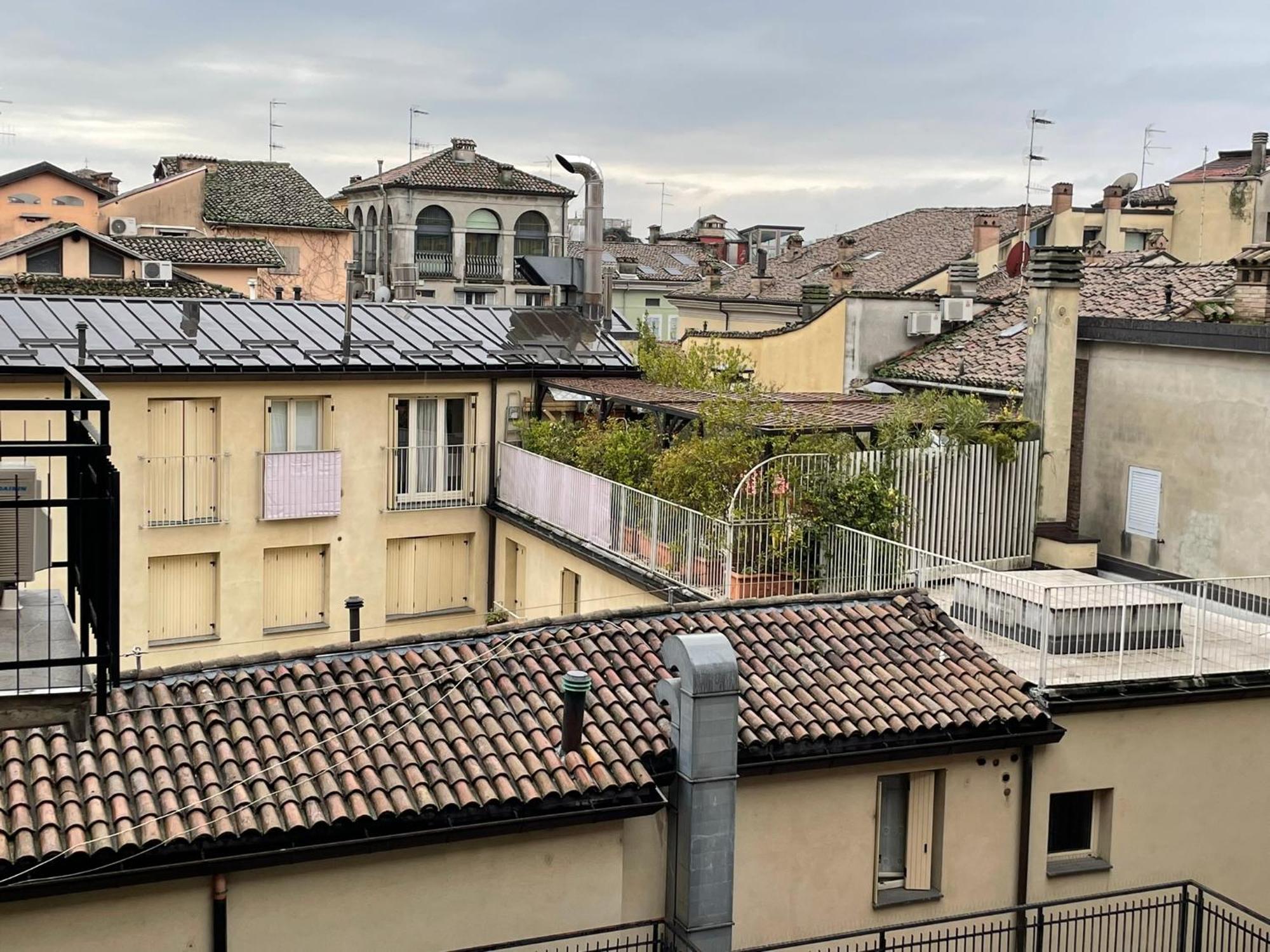 Guest house La Galleria Parma