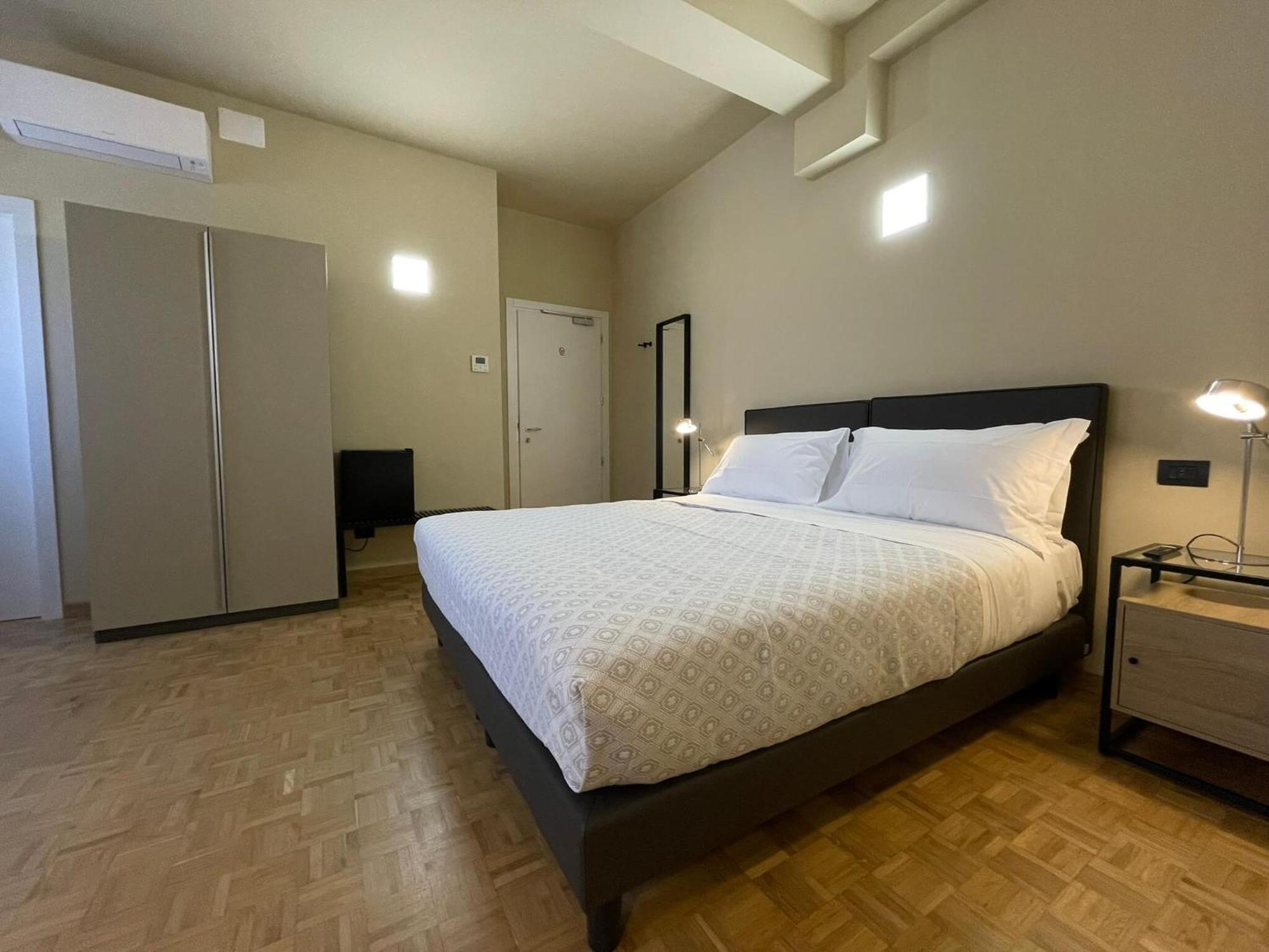 La Galleria Guest house *