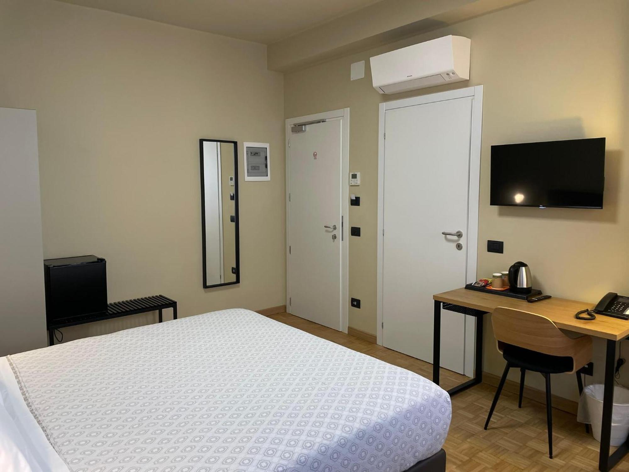 La Galleria Guest house Parma