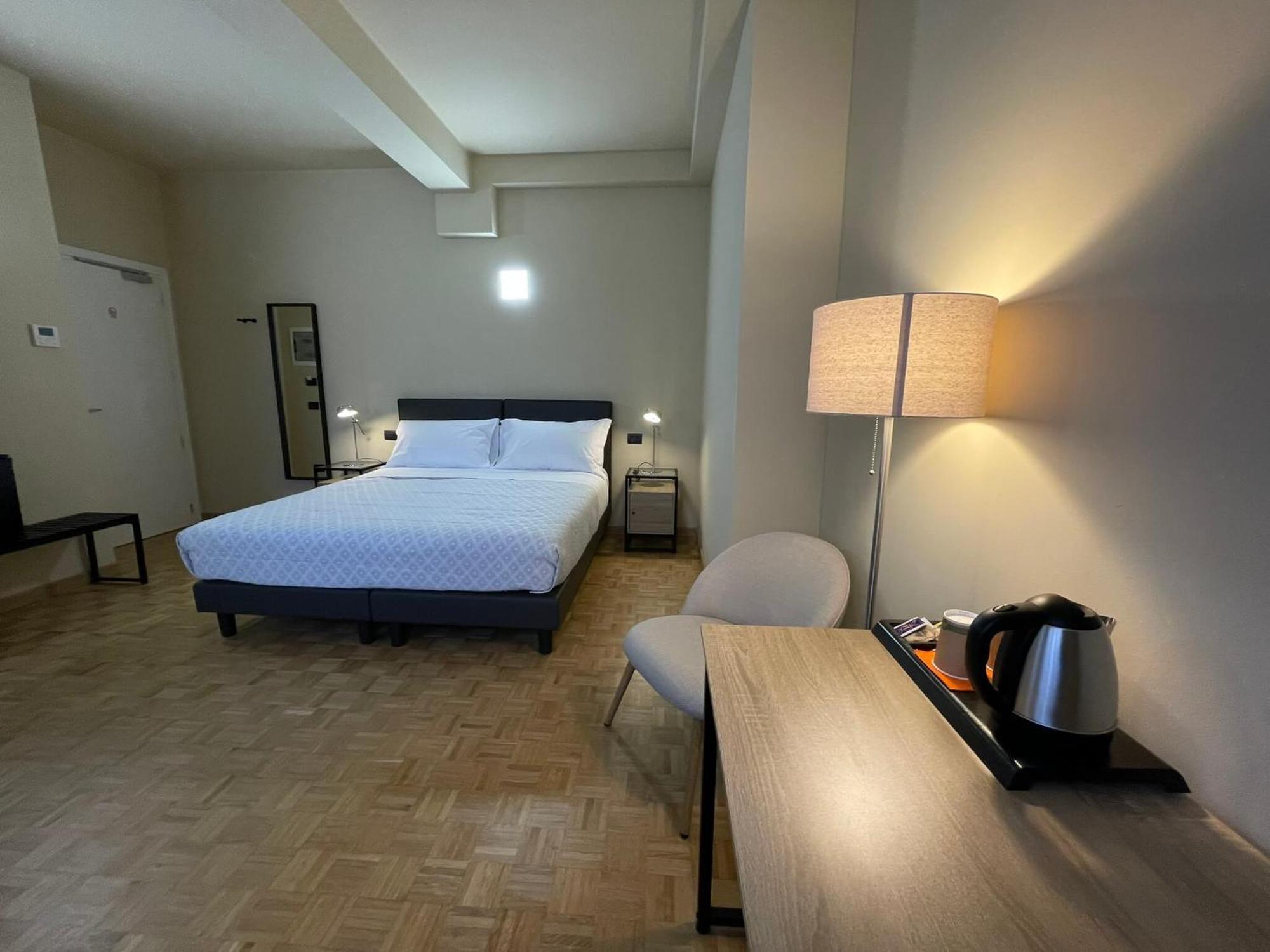 Guest house La Galleria Parma