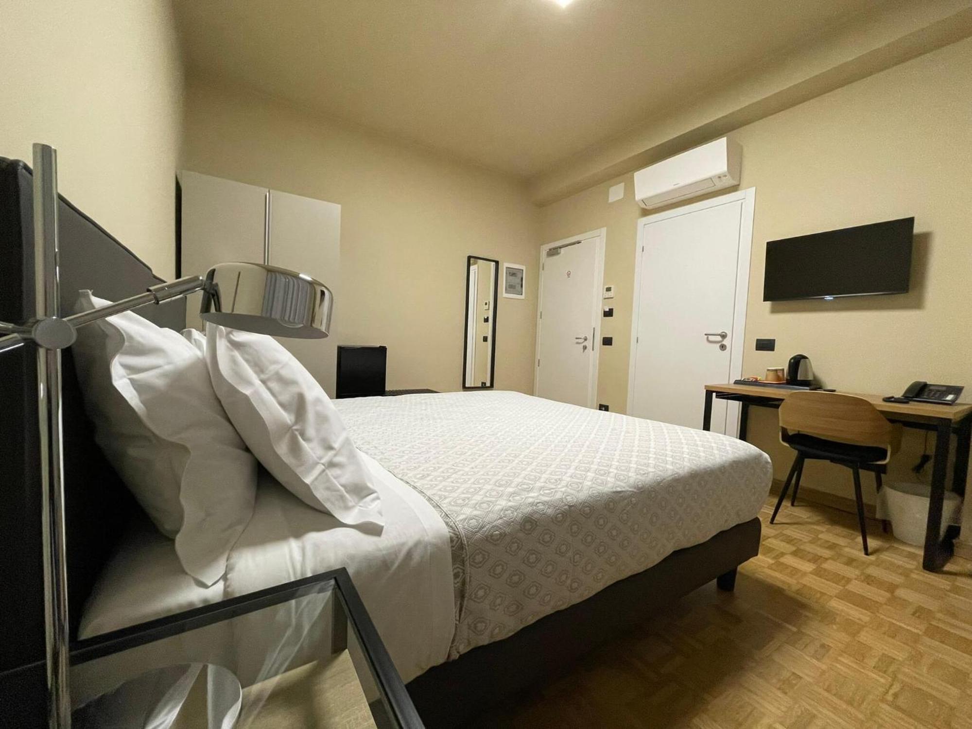La Galleria Guest house *